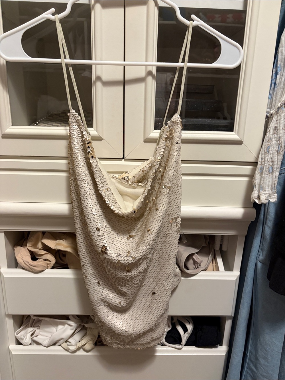 Sequin Cowl Neck Crop Top size S